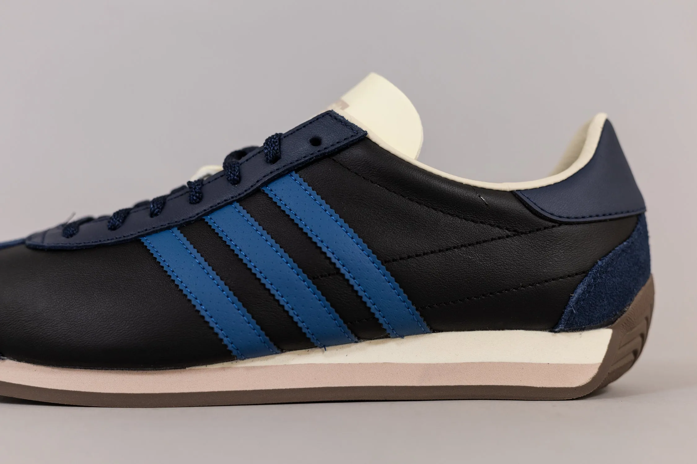 adidas Country OG Core ' Black and Dark Marine'