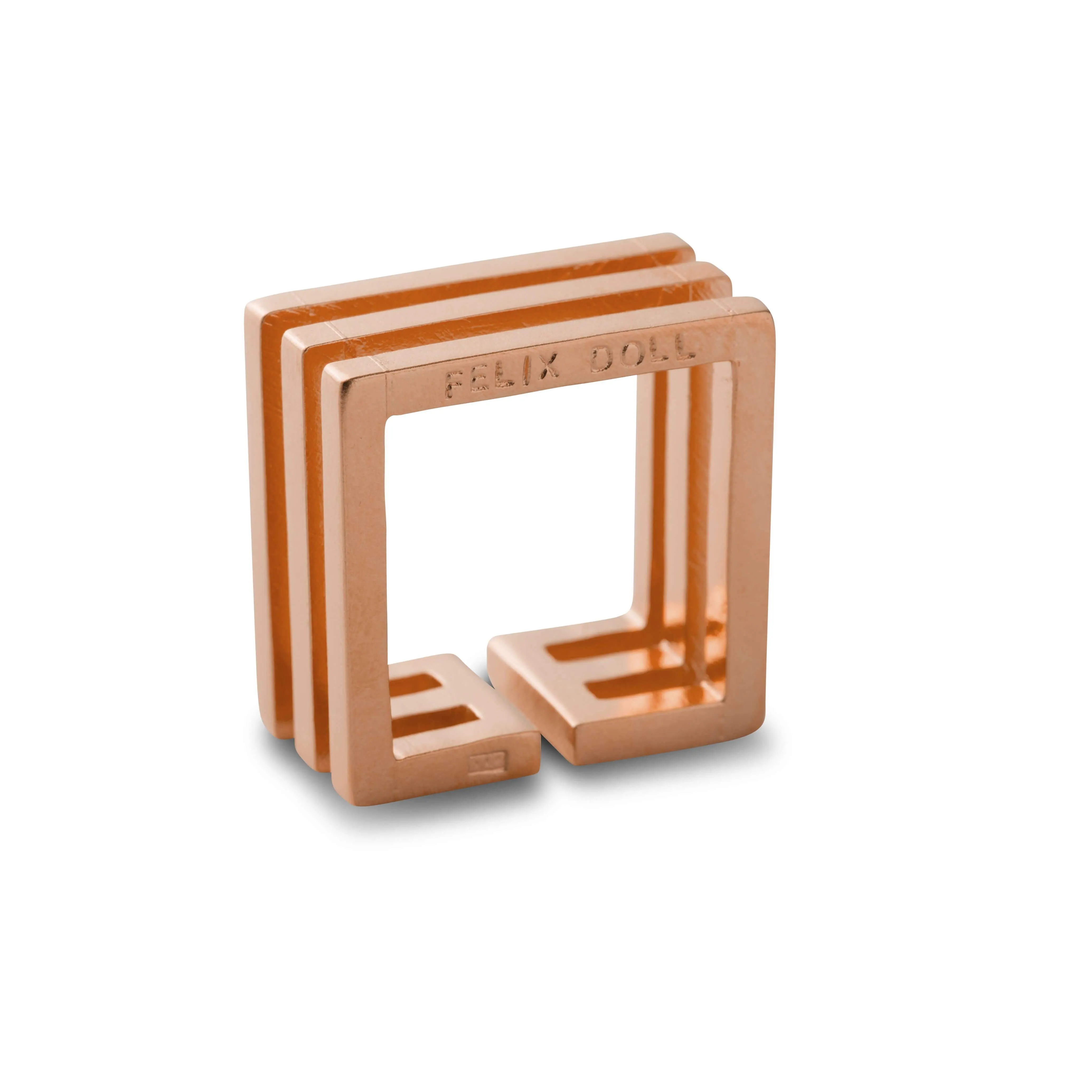 D 247  - Trio Square Ring