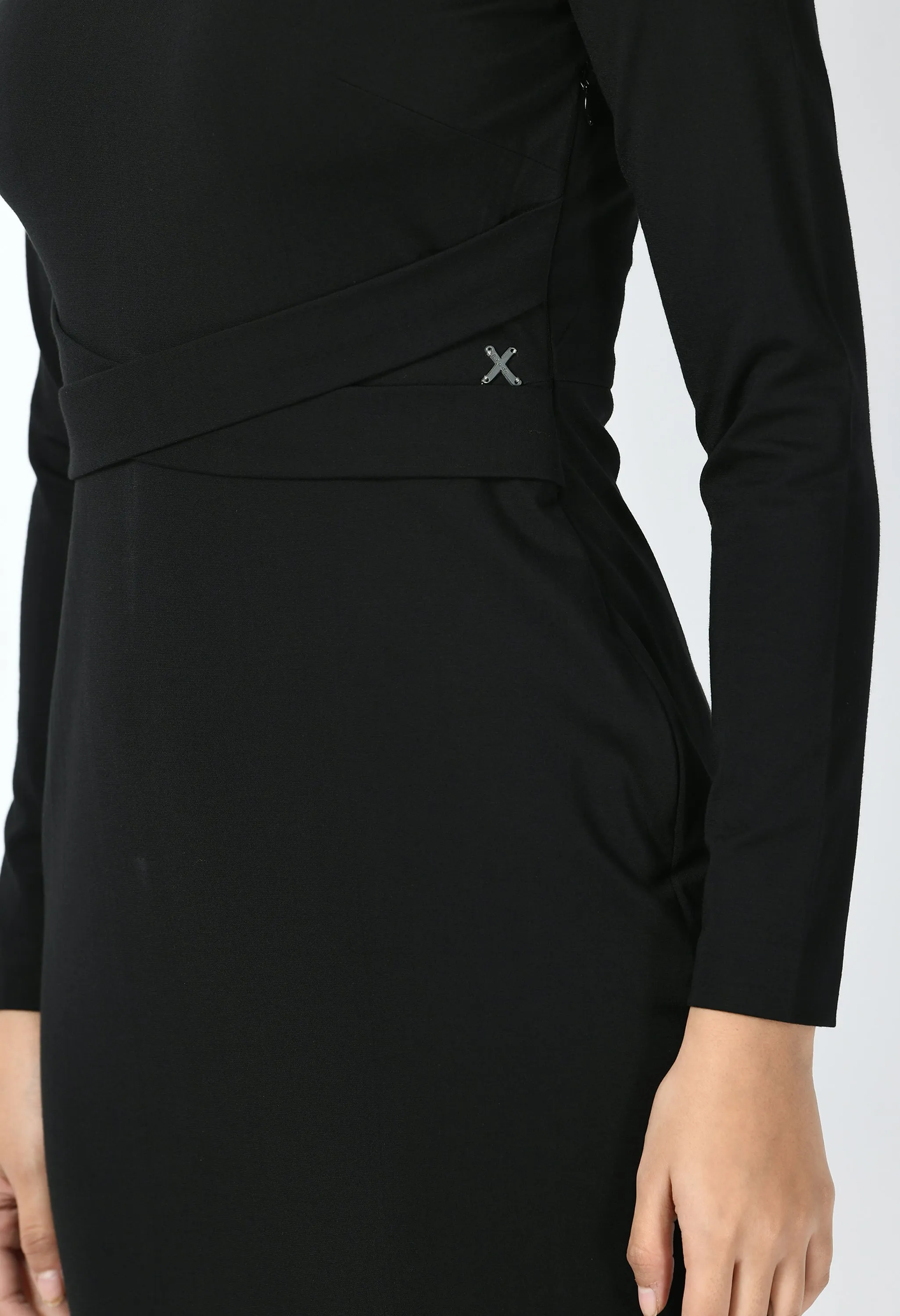 Exude Pinnacle Padded Shoulder Sheath Dress (Black)