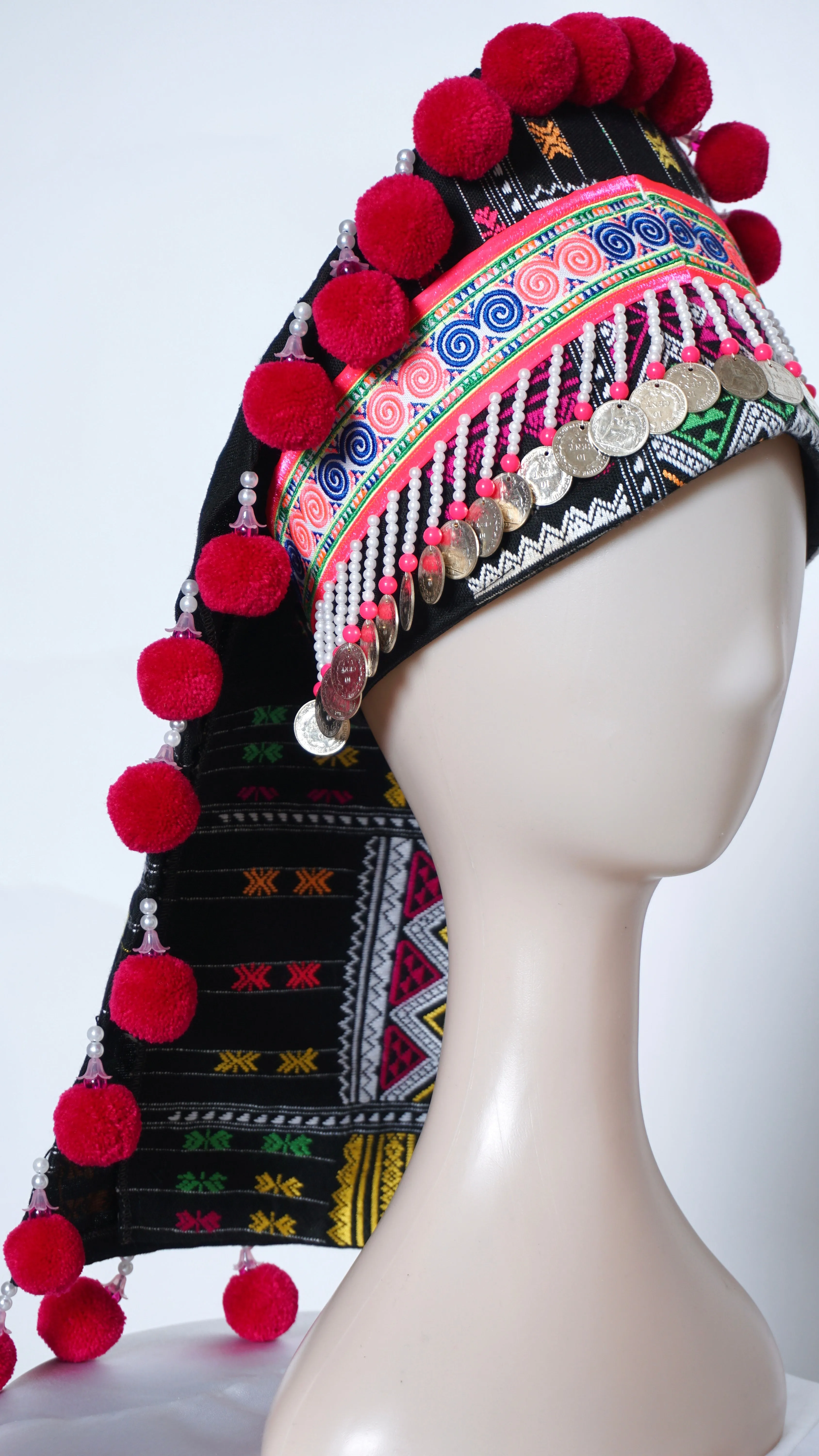 *Hmong Txaij Hat (20"-21")