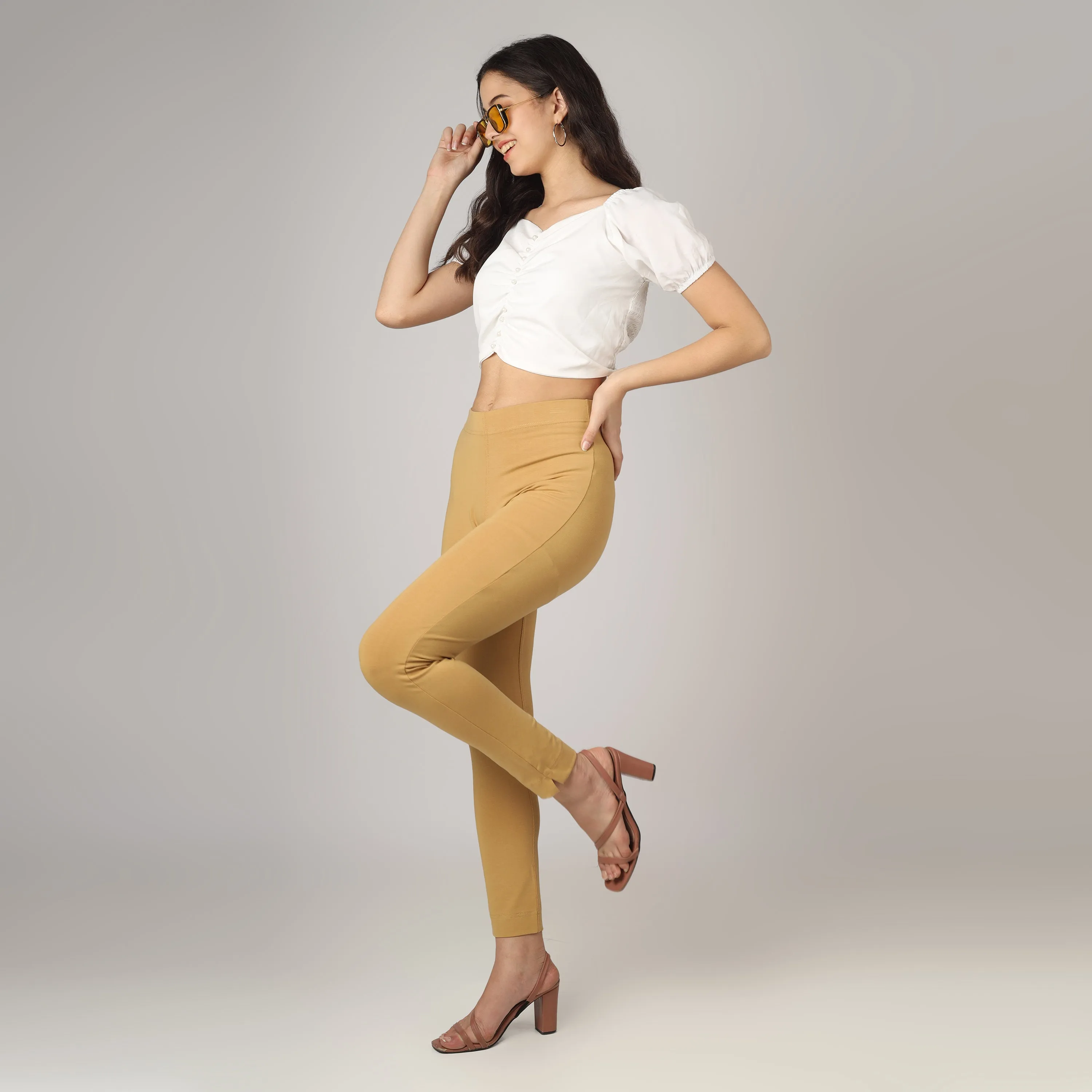 On & On Women Straight Pant