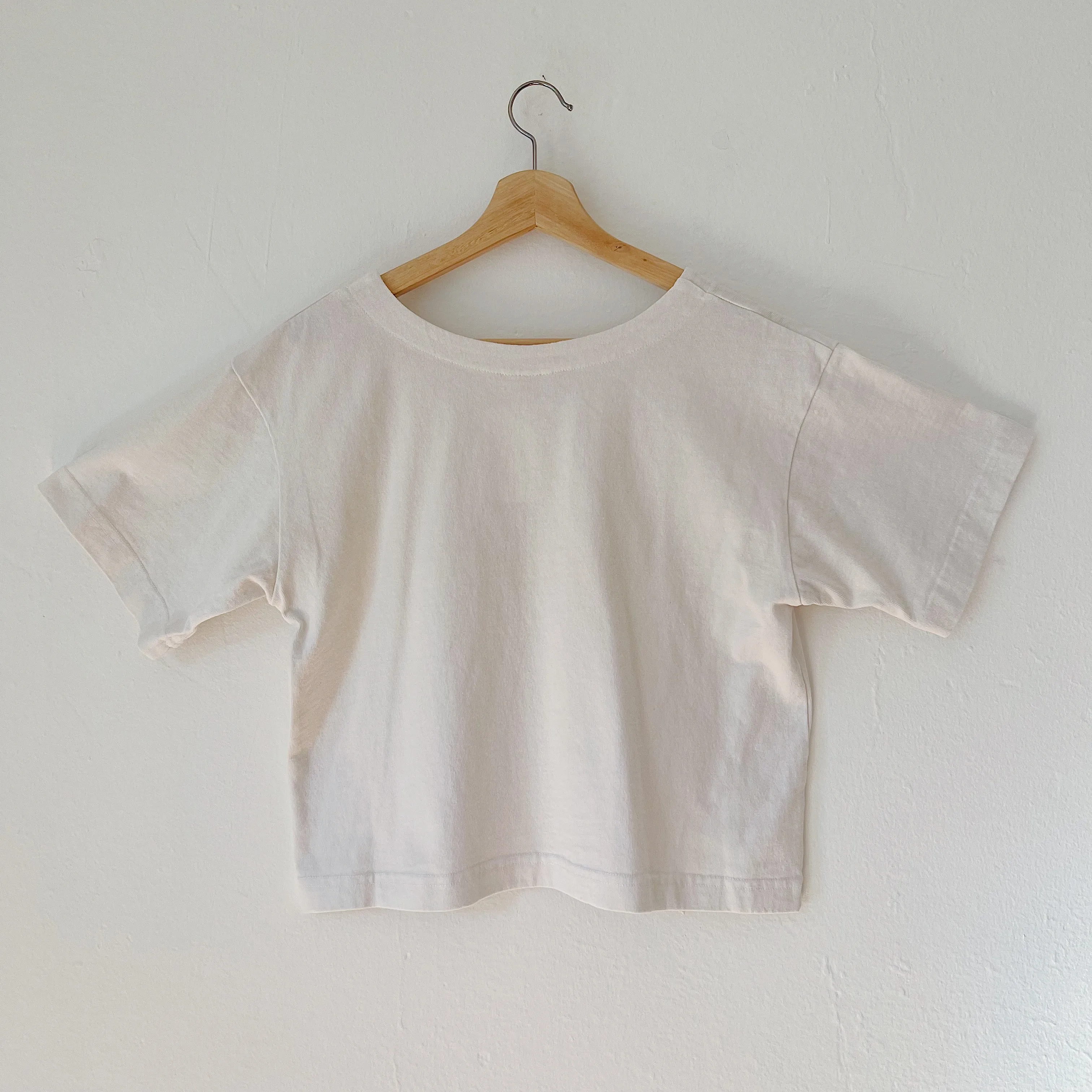 Pacific Cotton | Crop V-Neck in Cream